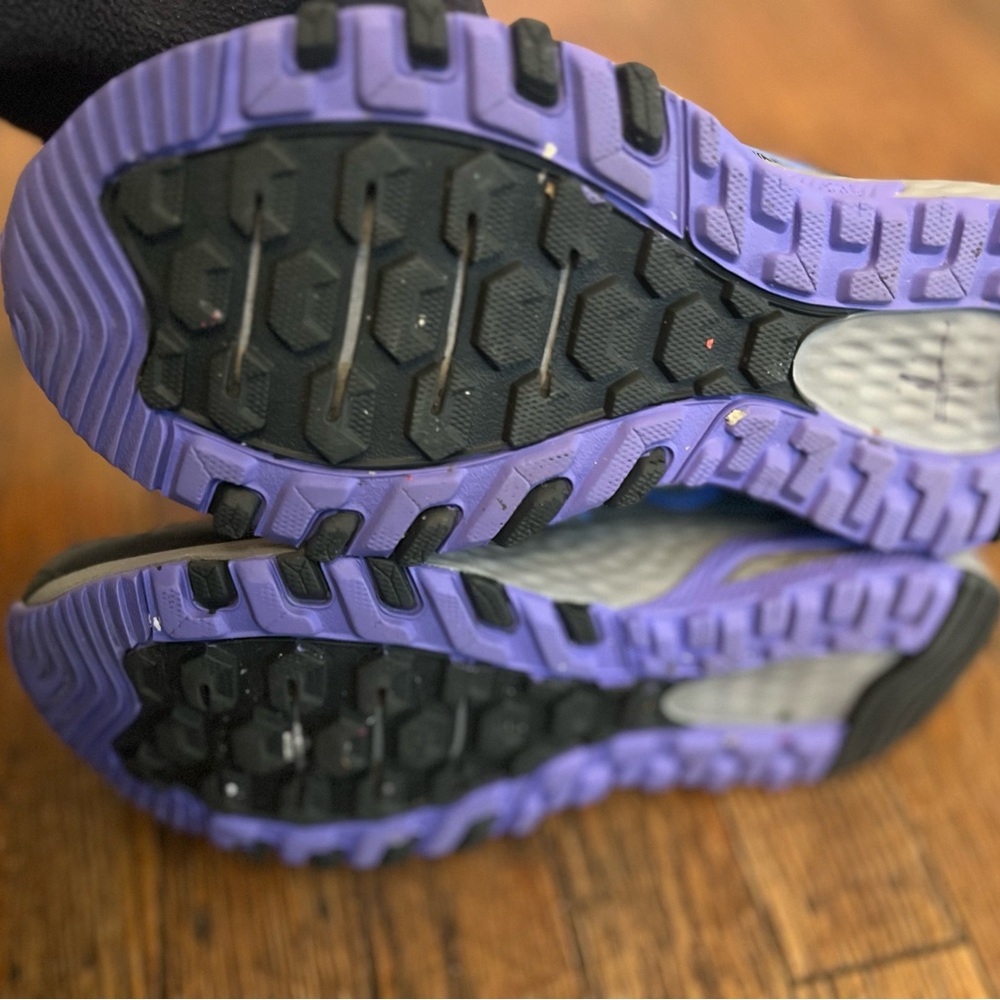New Balance Womens 410 V8 Black Purple Trail Running Shoes WT410LQ8 US Size 6 - Picture 5 of 6